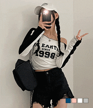 [무료배송] 원얼트, 배색 나그랑 오프숄더 크롭 긴팔 레터링 티셔츠